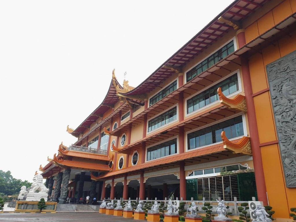 Hotel Pardede International Medan Exterior photo